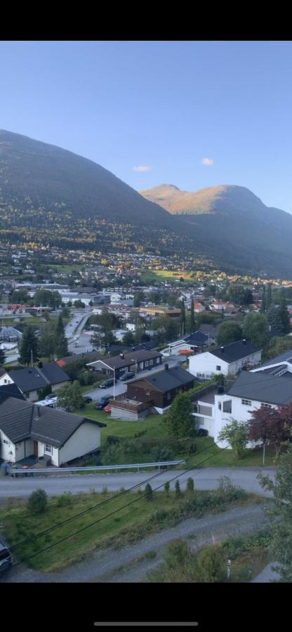 Leilighet Stryn Lejlighed Eksteriør billede